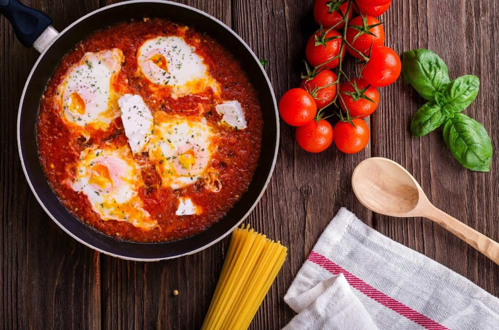 Receita Saudável de Shakshuka - Delicie-se com o famoso prato israelense